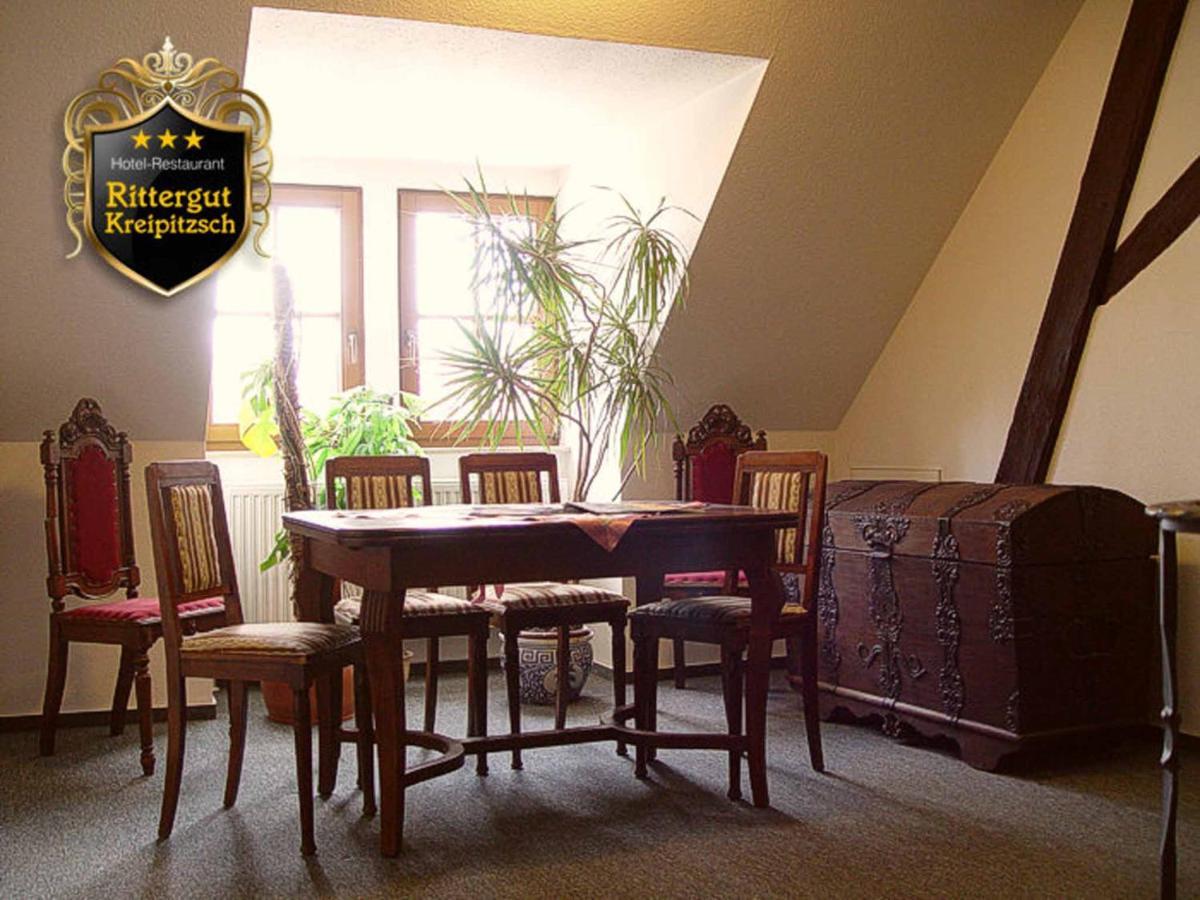 Hotel Und Restaurant Rittergut Kreipitzsch 萨勒河畔瑙姆堡 外观 照片